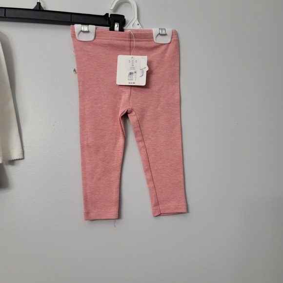 Starting out  Top and Bottom  Girls  12 Months. - Picture 5 of 13